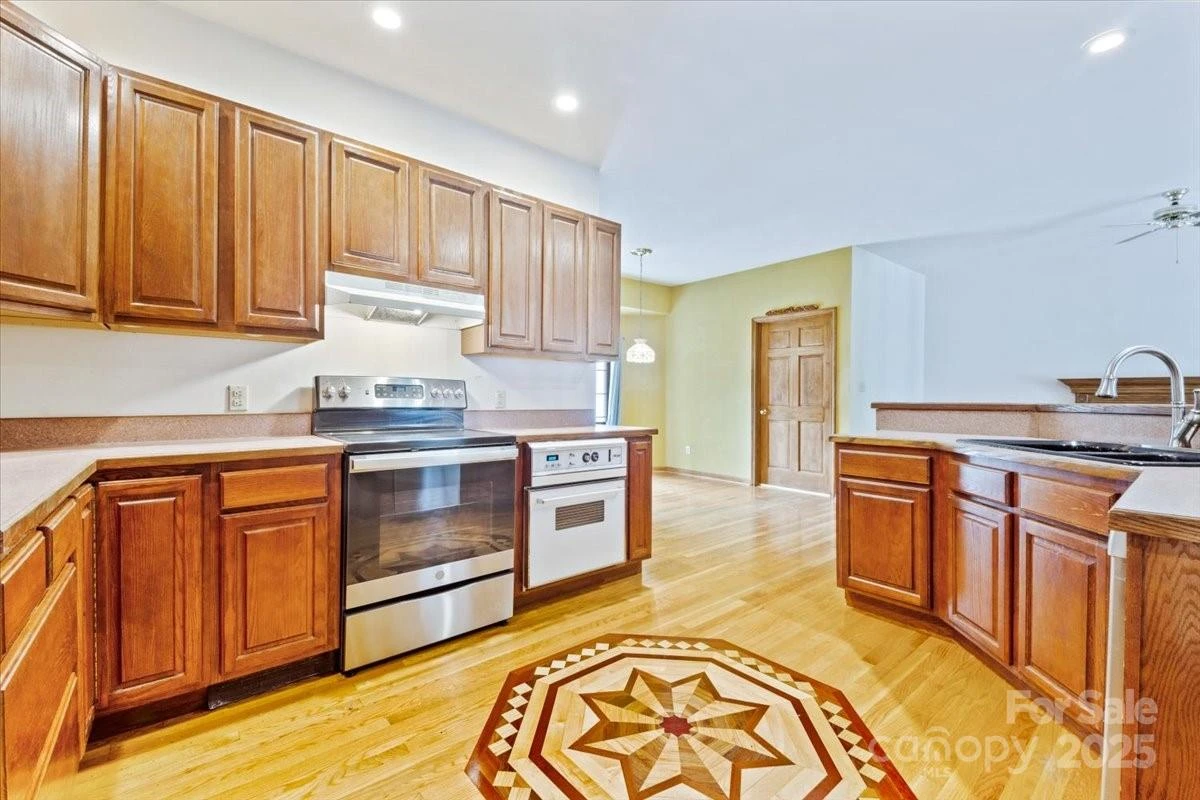 5580 Greenville Highway - Photo 24