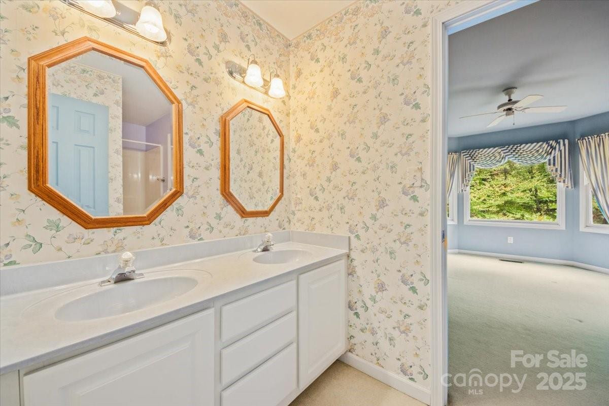 5580 Greenville Highway - Photo 32