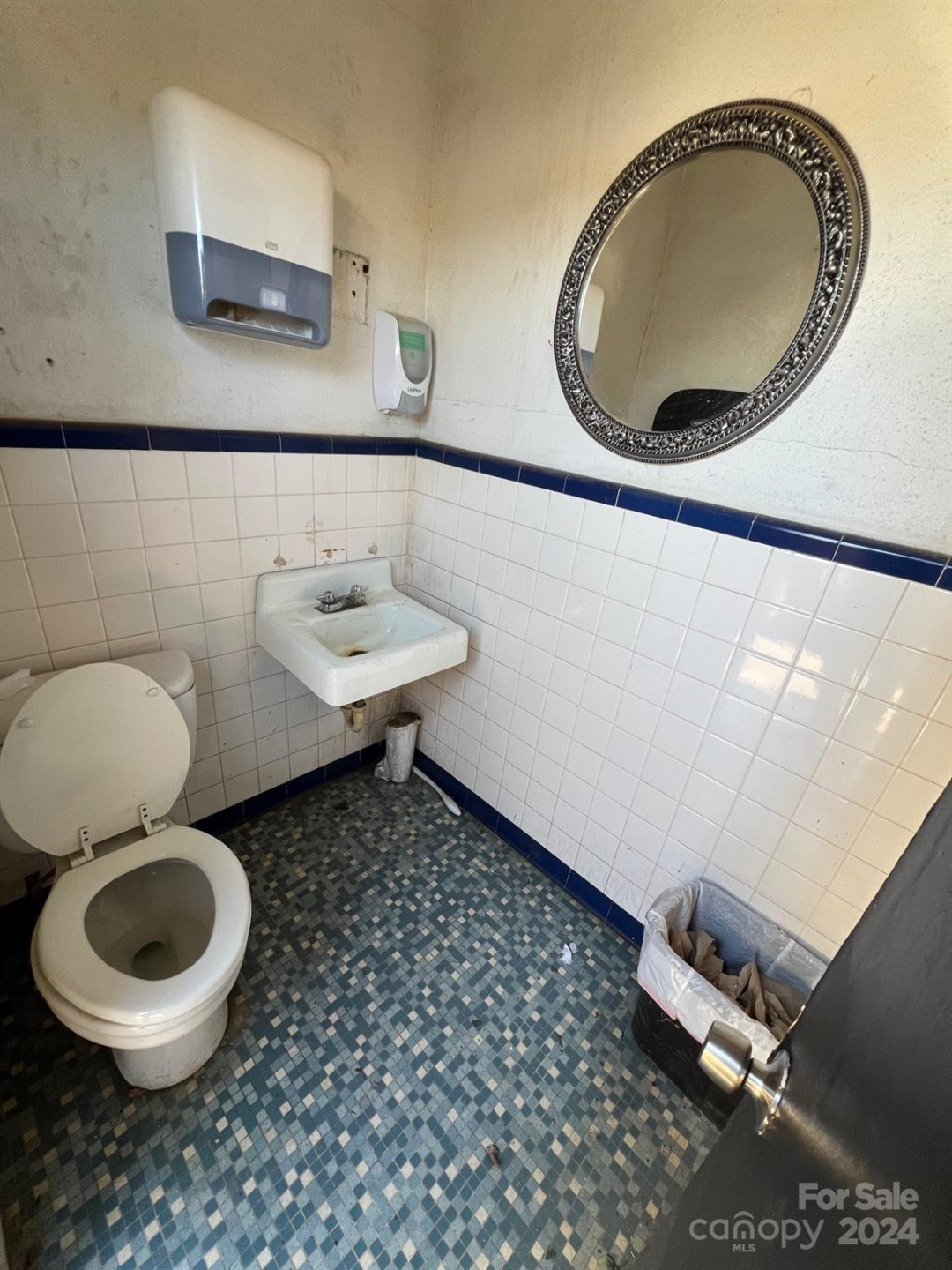 2140 US 70 Highway - Photo 12