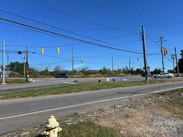 2140 US 70 Highway - Photo 14