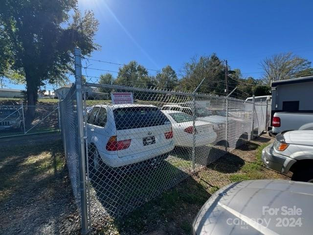 2140 US 70 Highway - Photo 15