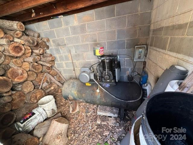 2140 US 70 Highway - Photo 17