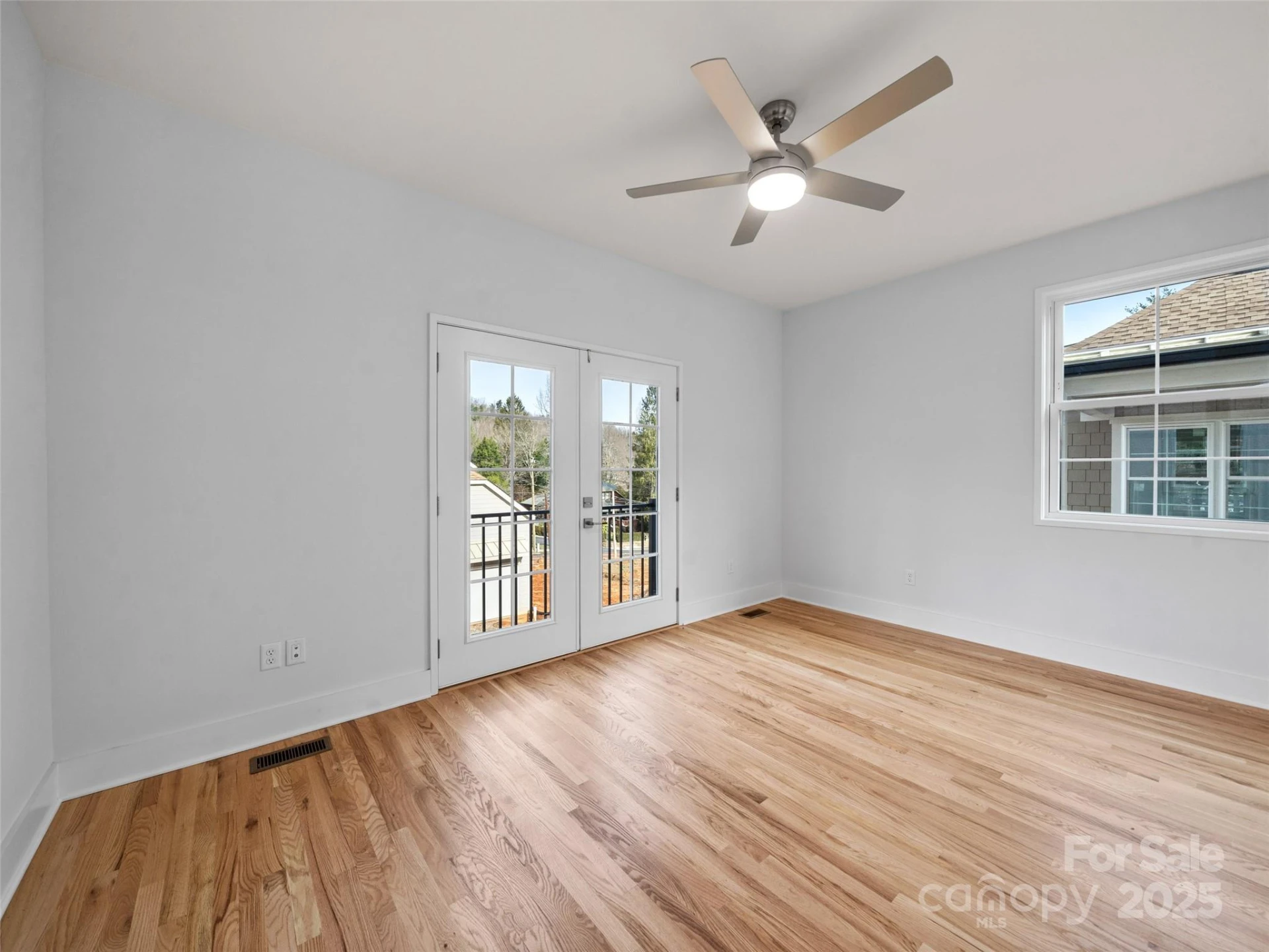 24 Skyvue Court #D - Photo 12