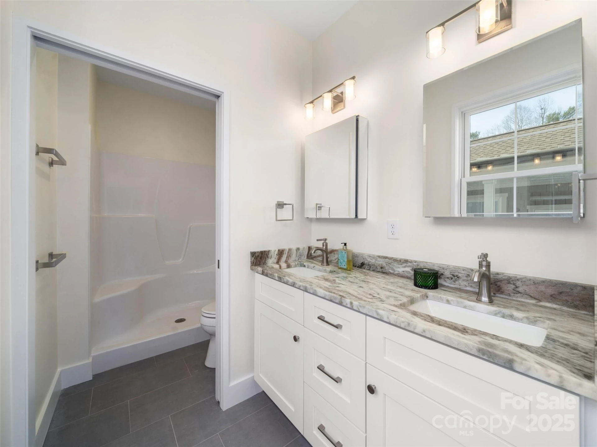 24 Skyvue Court #D - Photo 15
