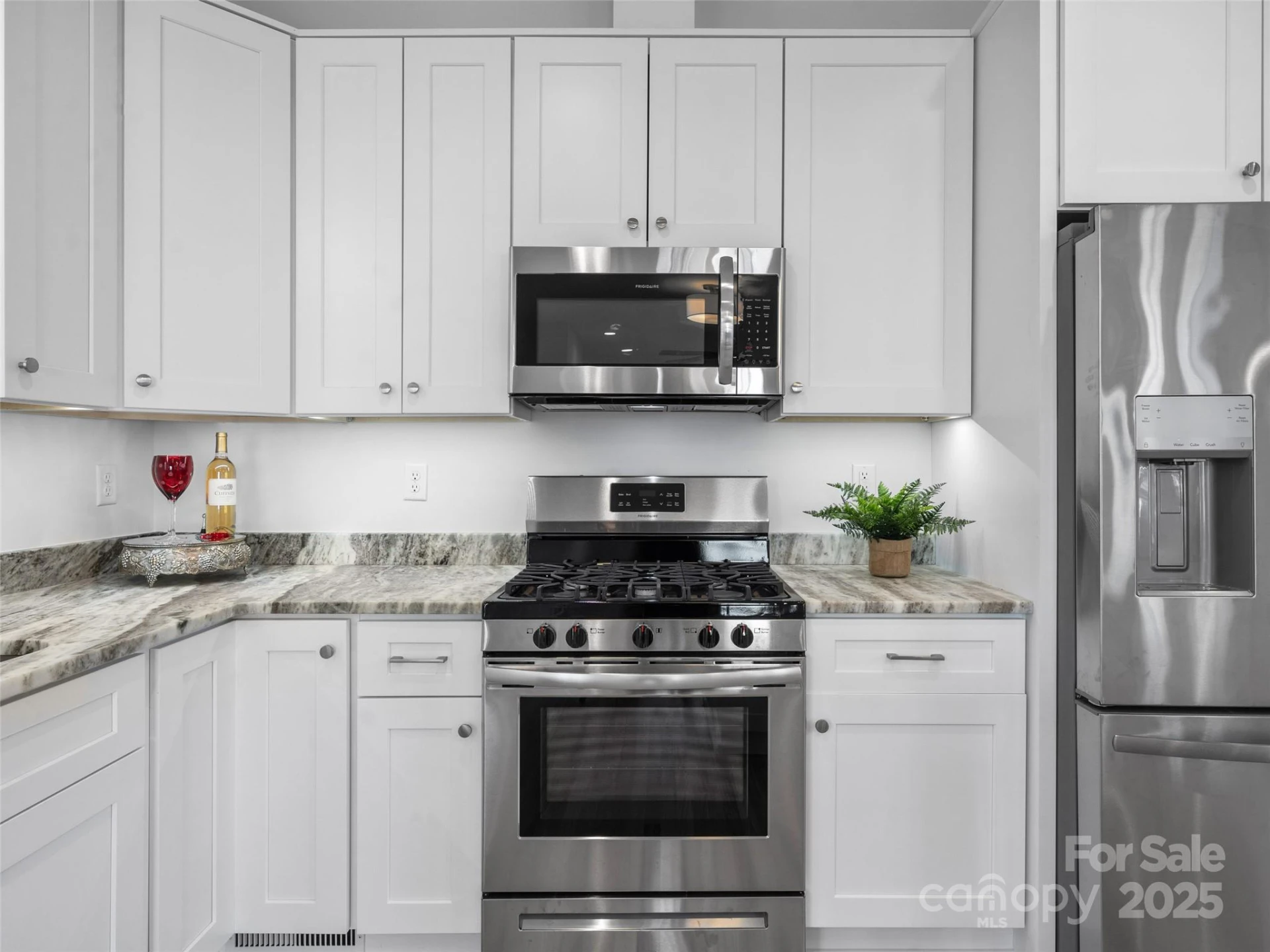 24 Skyvue Court #D - Photo 8