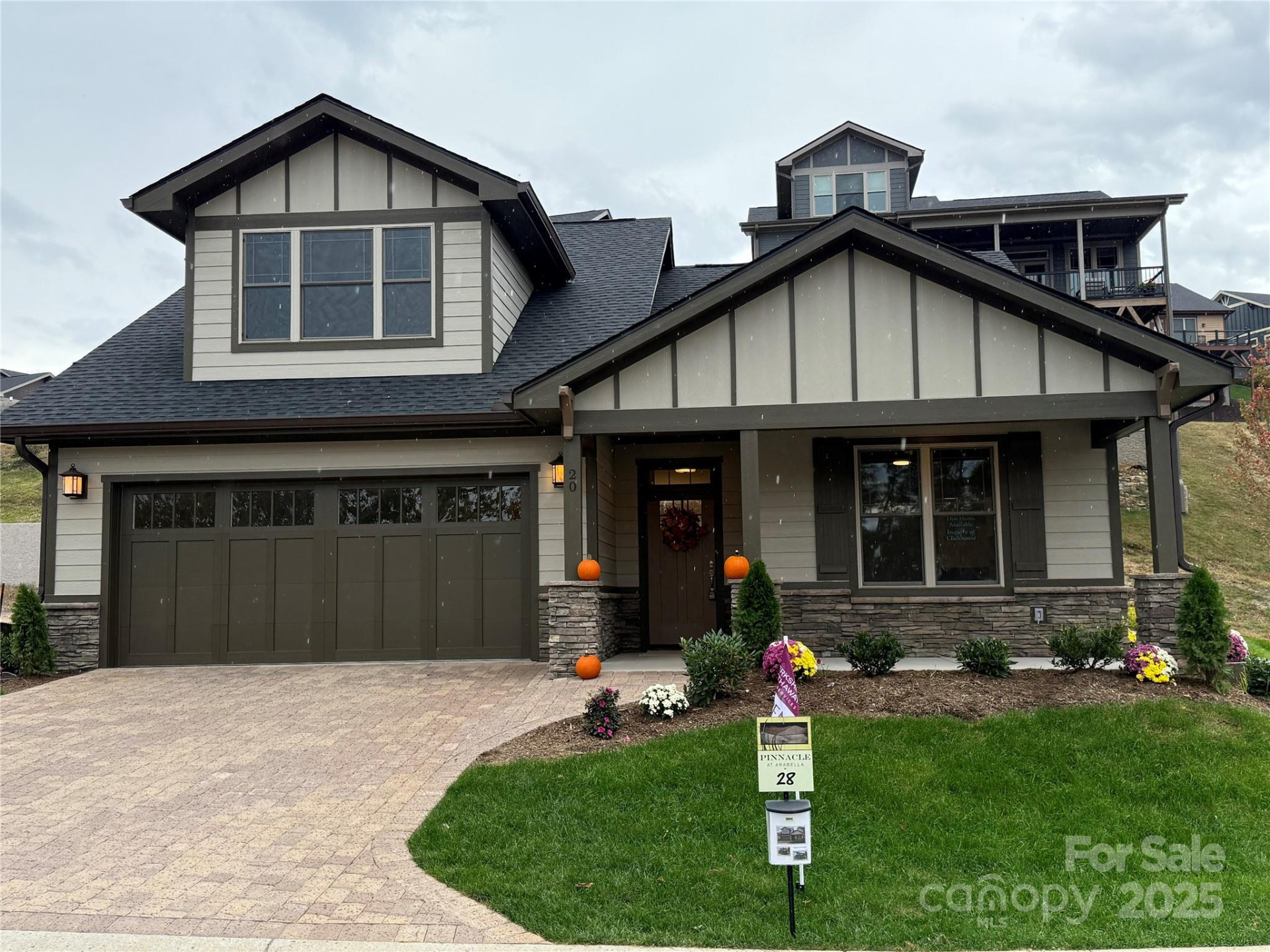 20 Craftsman Overlook Ridge