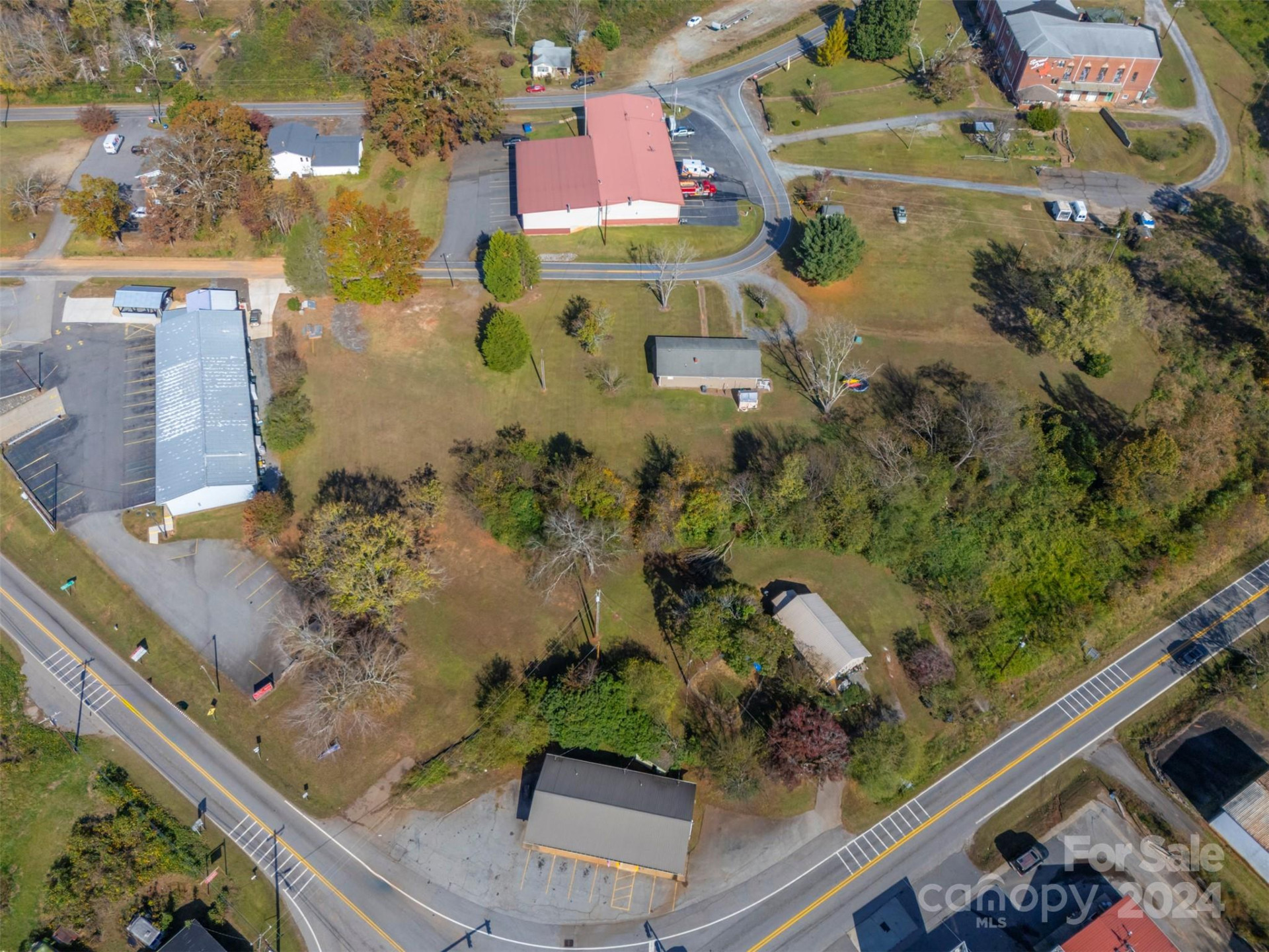 82 NC Hwy 9 None - Photo 38