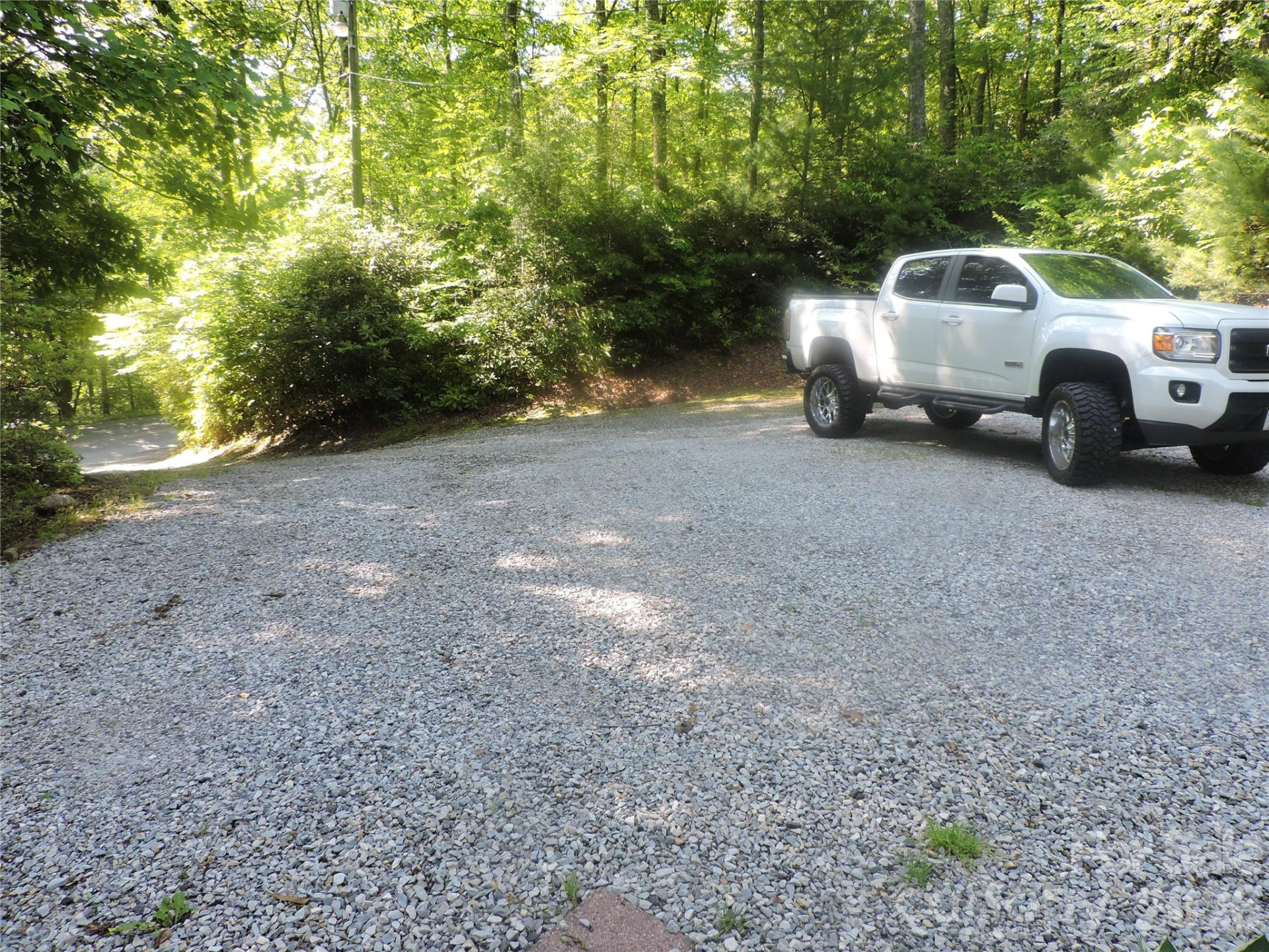 2271 Gouges Creek Road - Photo 11