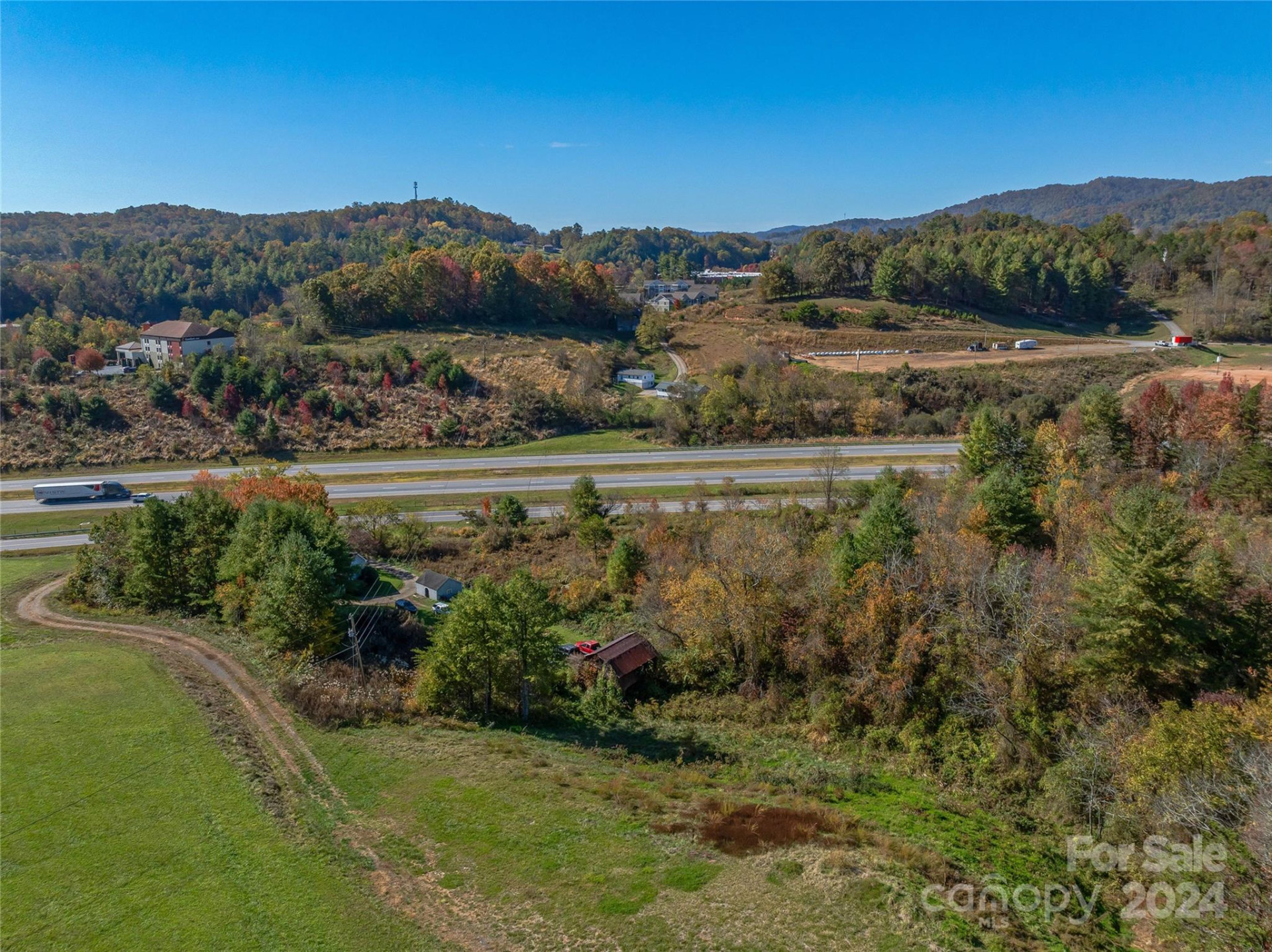 1475 Crossroads Parkway - Photo 9