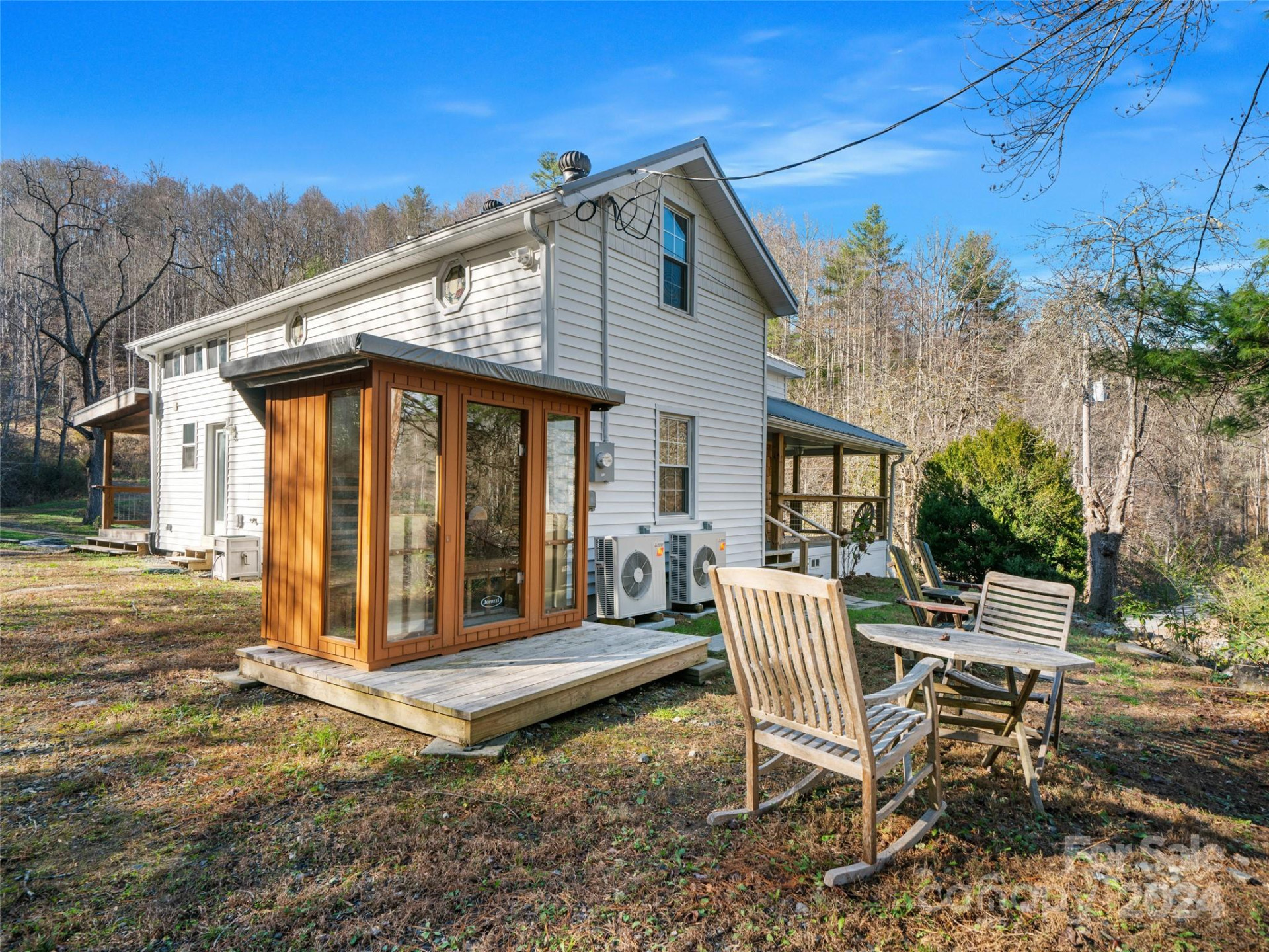 2033 Lower Paw Paw Road - Photo 3