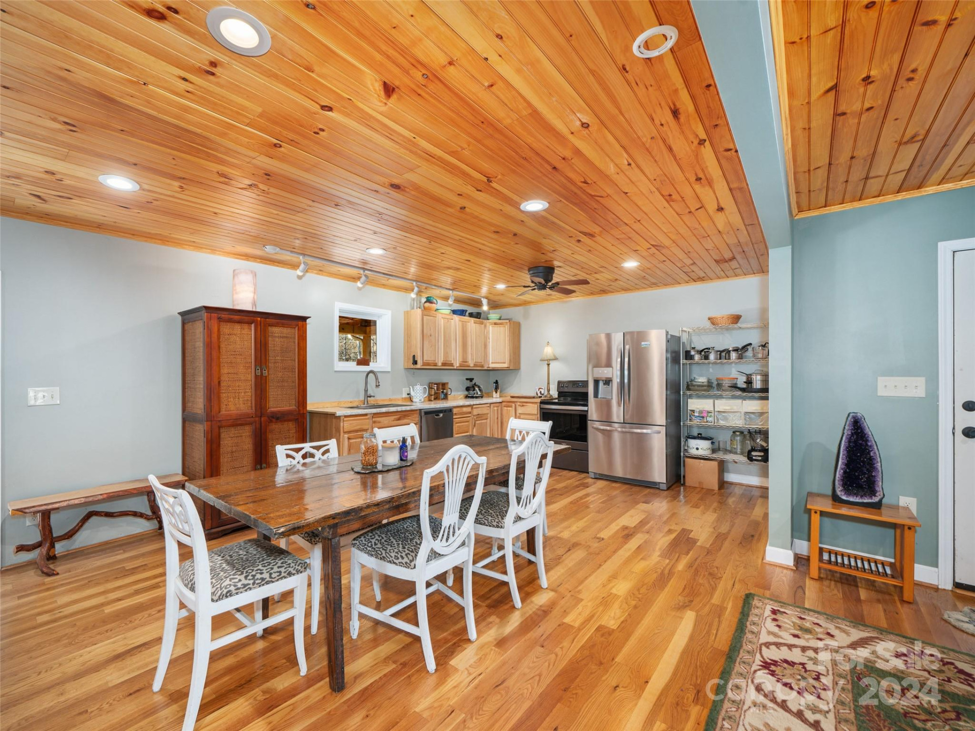 2033 Lower Paw Paw Road - Photo 10