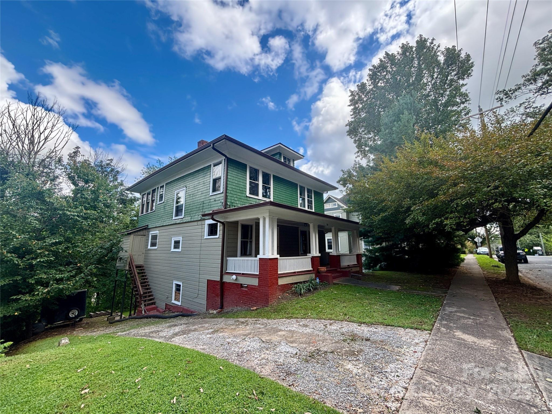 176 French Broad Avenue - Photo 2