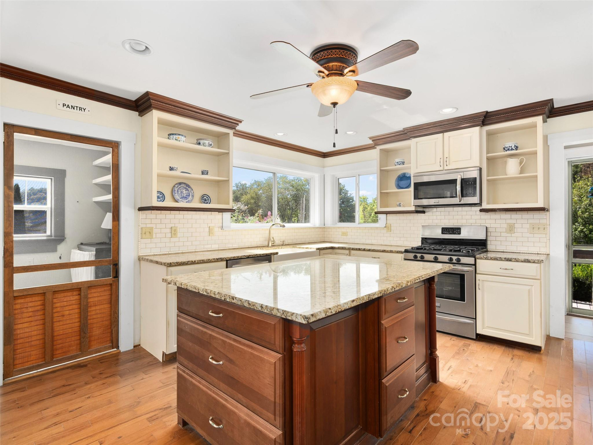 4912 Pigeon Road - Photo 13