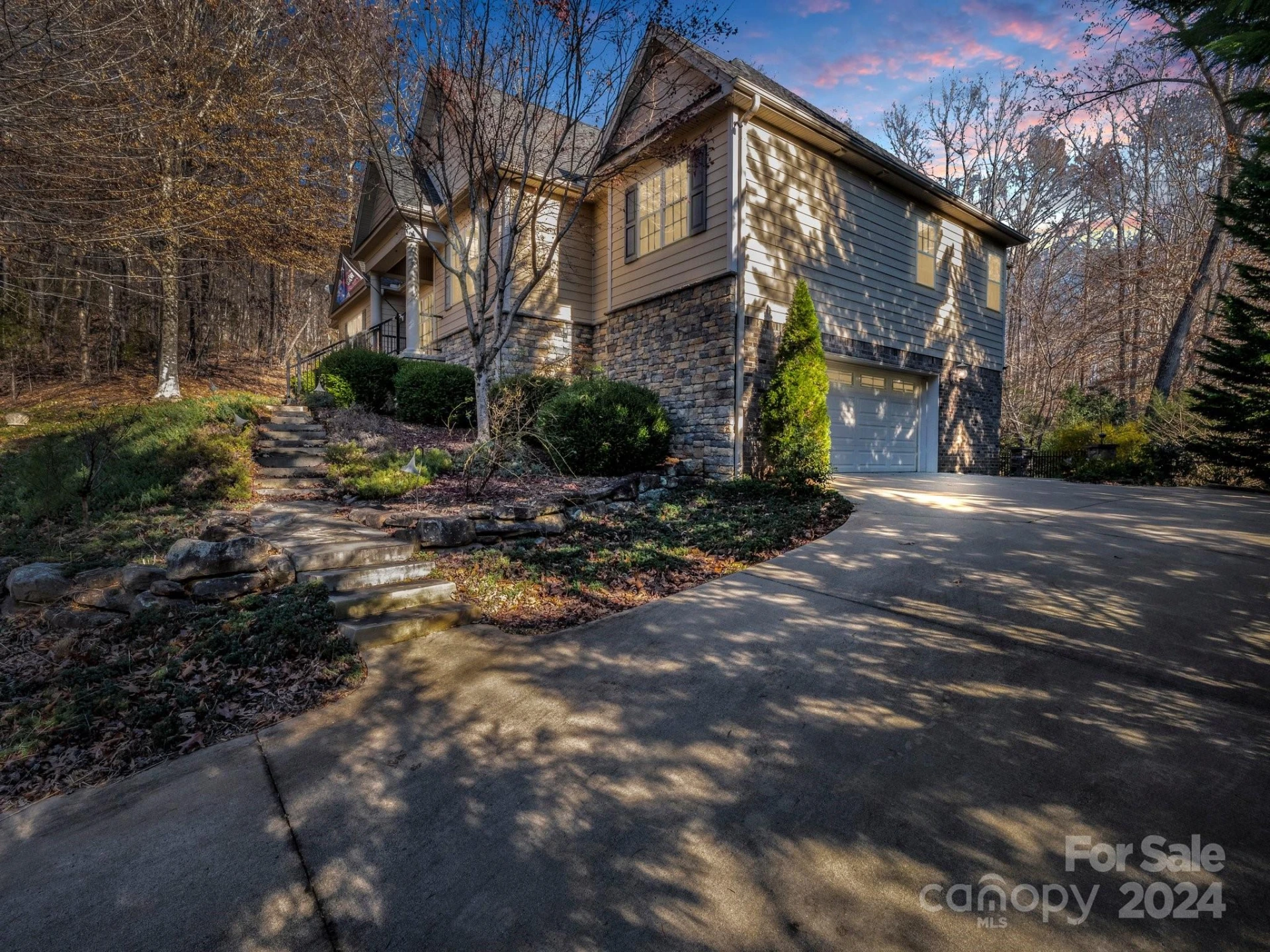 148 Courtland Court - Photo 2
