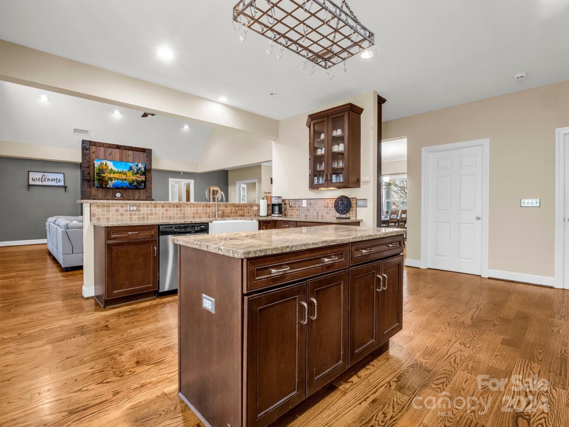 148 Courtland Court - Photo 12