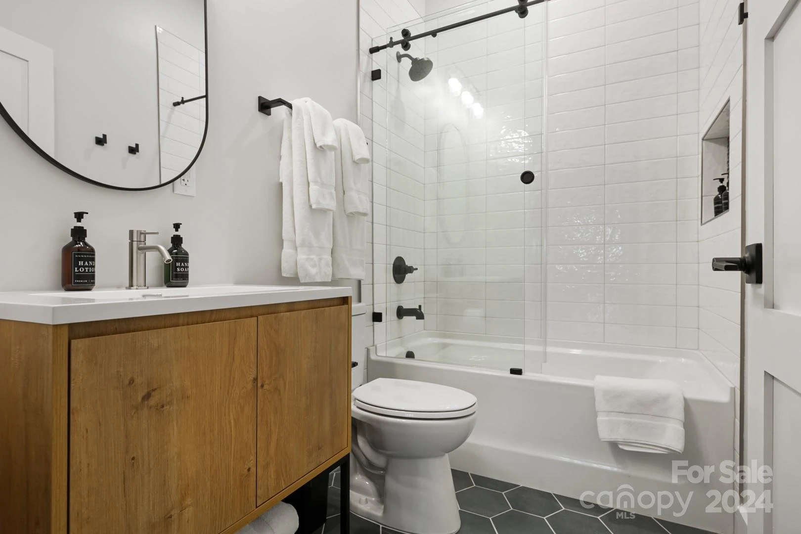 122 College Street #201-202-301 - Photo 18