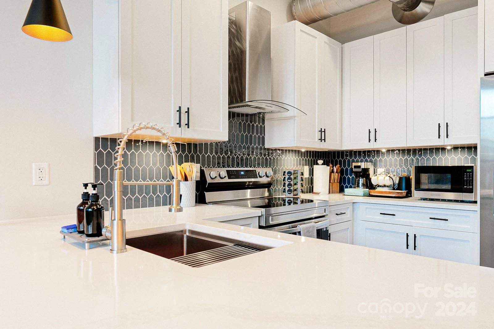 122 College Street #201-202-301 - Photo 34