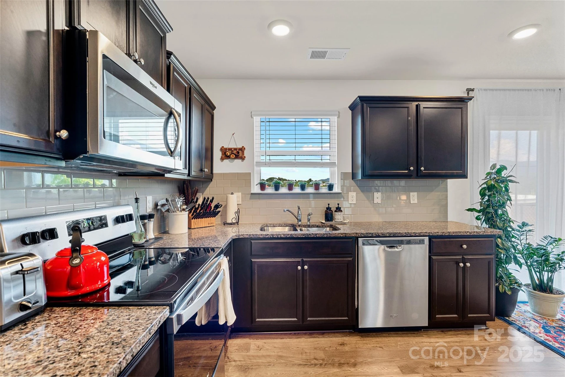64 Benedict Lane - Photo 9