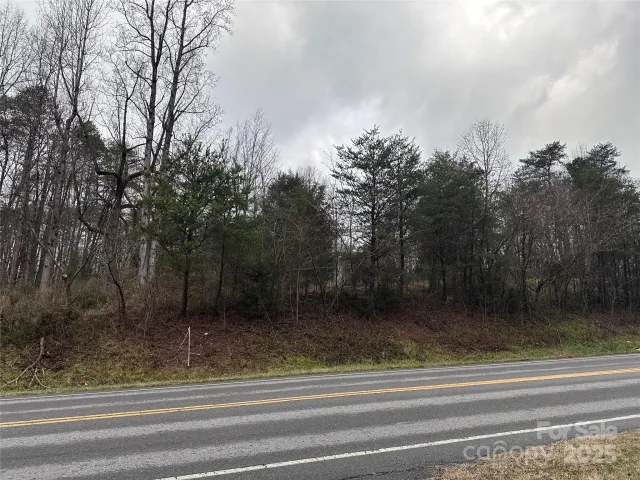 1122 State Street, Yadkinville, NC, 27055