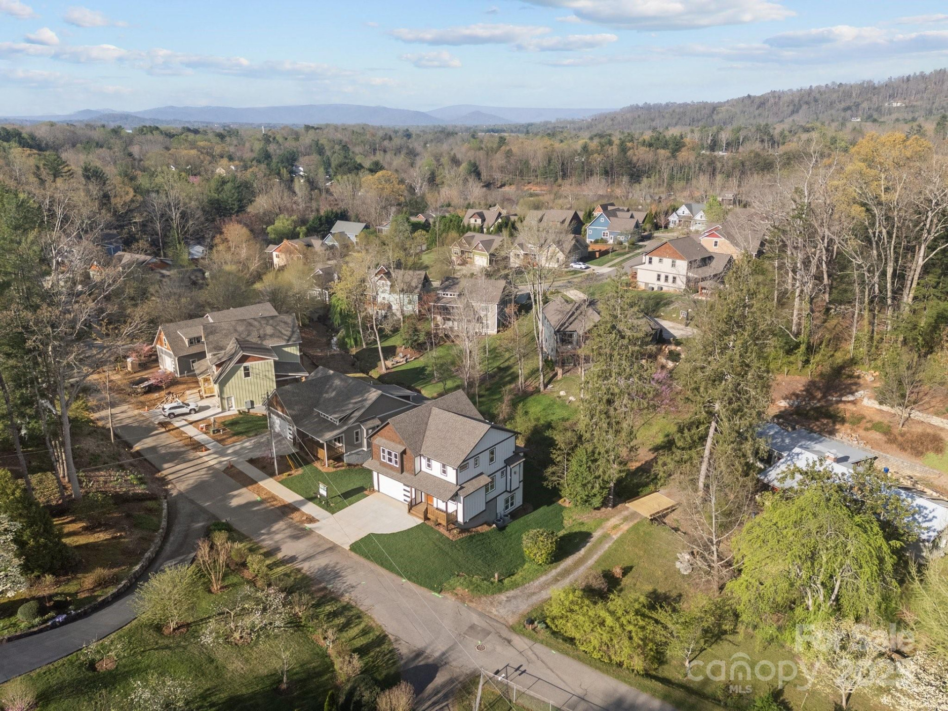 64 Pinedale Road - Photo 3