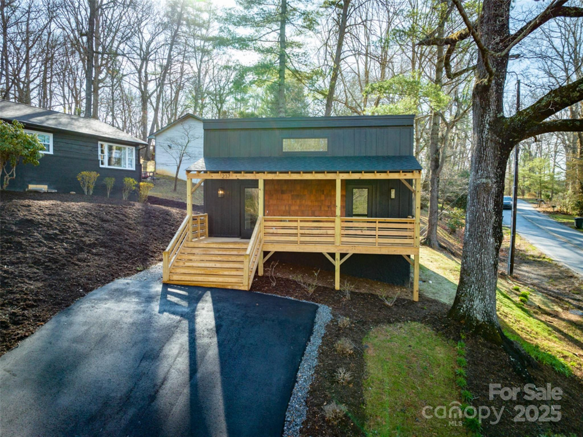 235 Royal Pines Drive - Photo 33