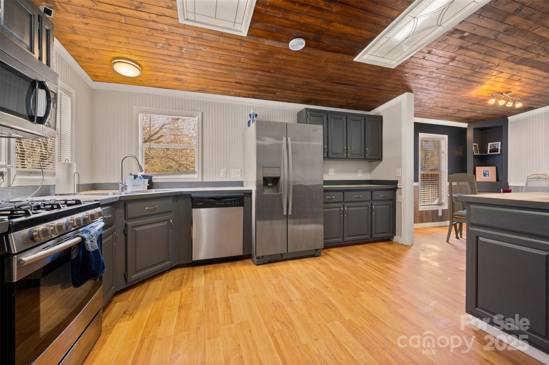 121 Julian Way - Photo 12