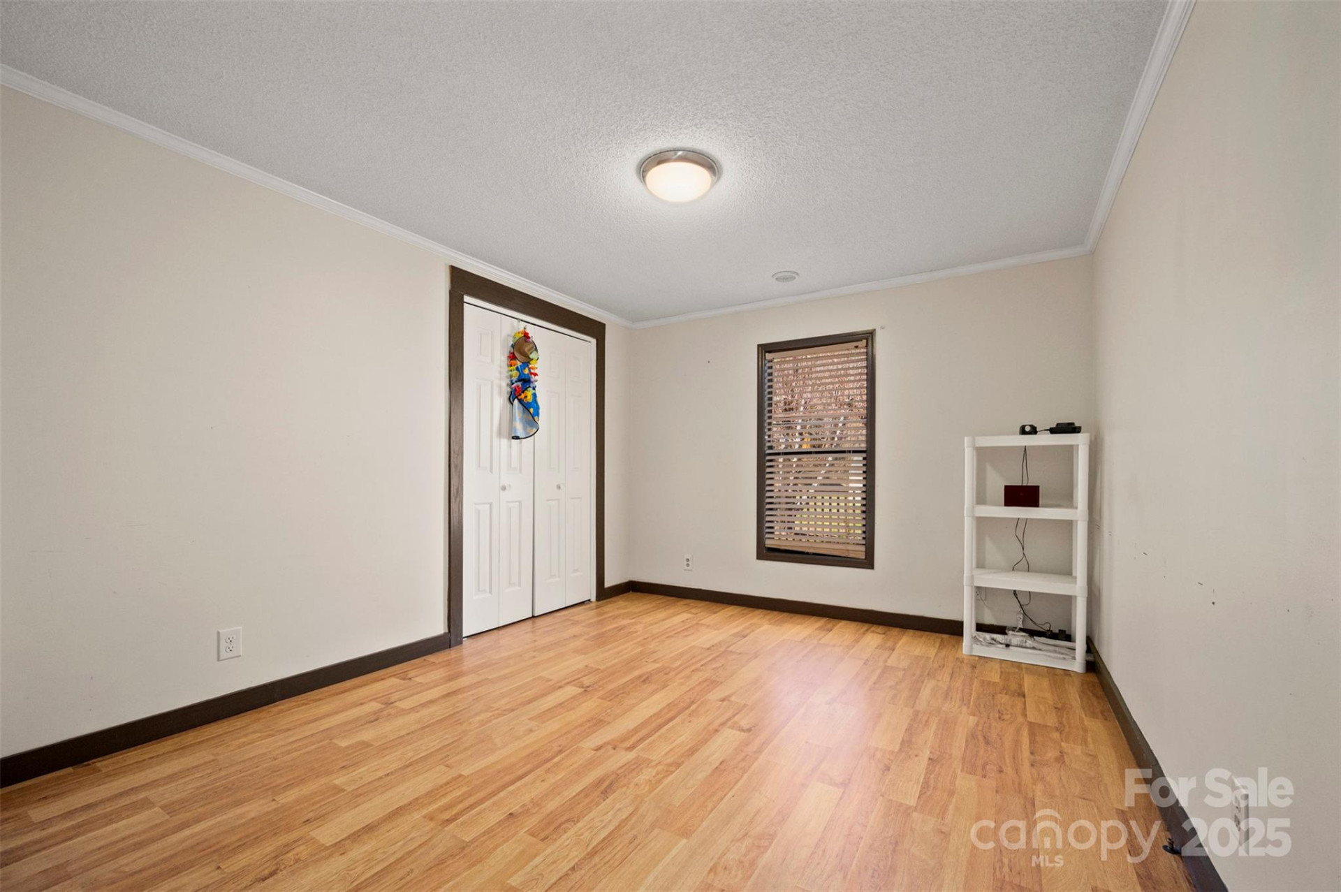 121 Julian Way - Photo 17