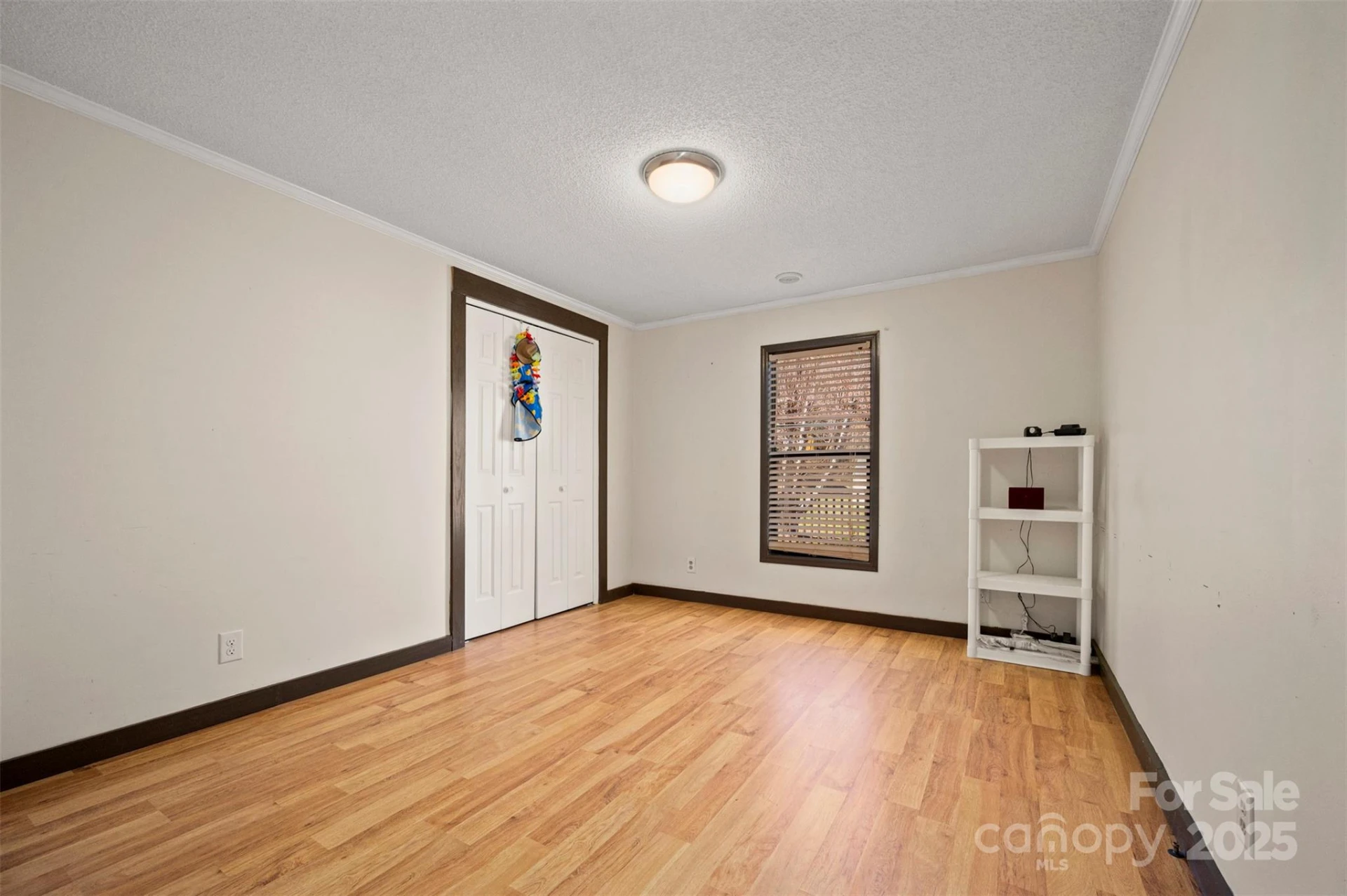 121 Julian Way - Photo 17
