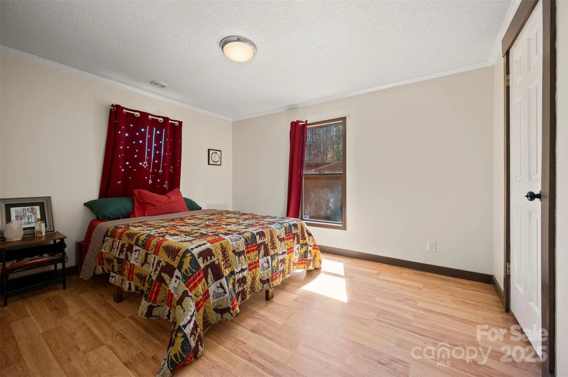 121 Julian Way - Photo 19