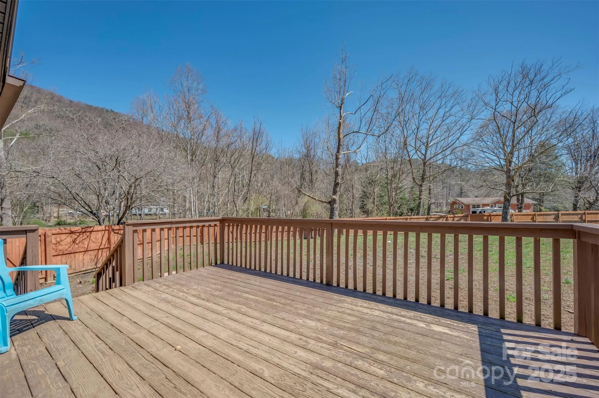 121 Julian Way - Photo 3