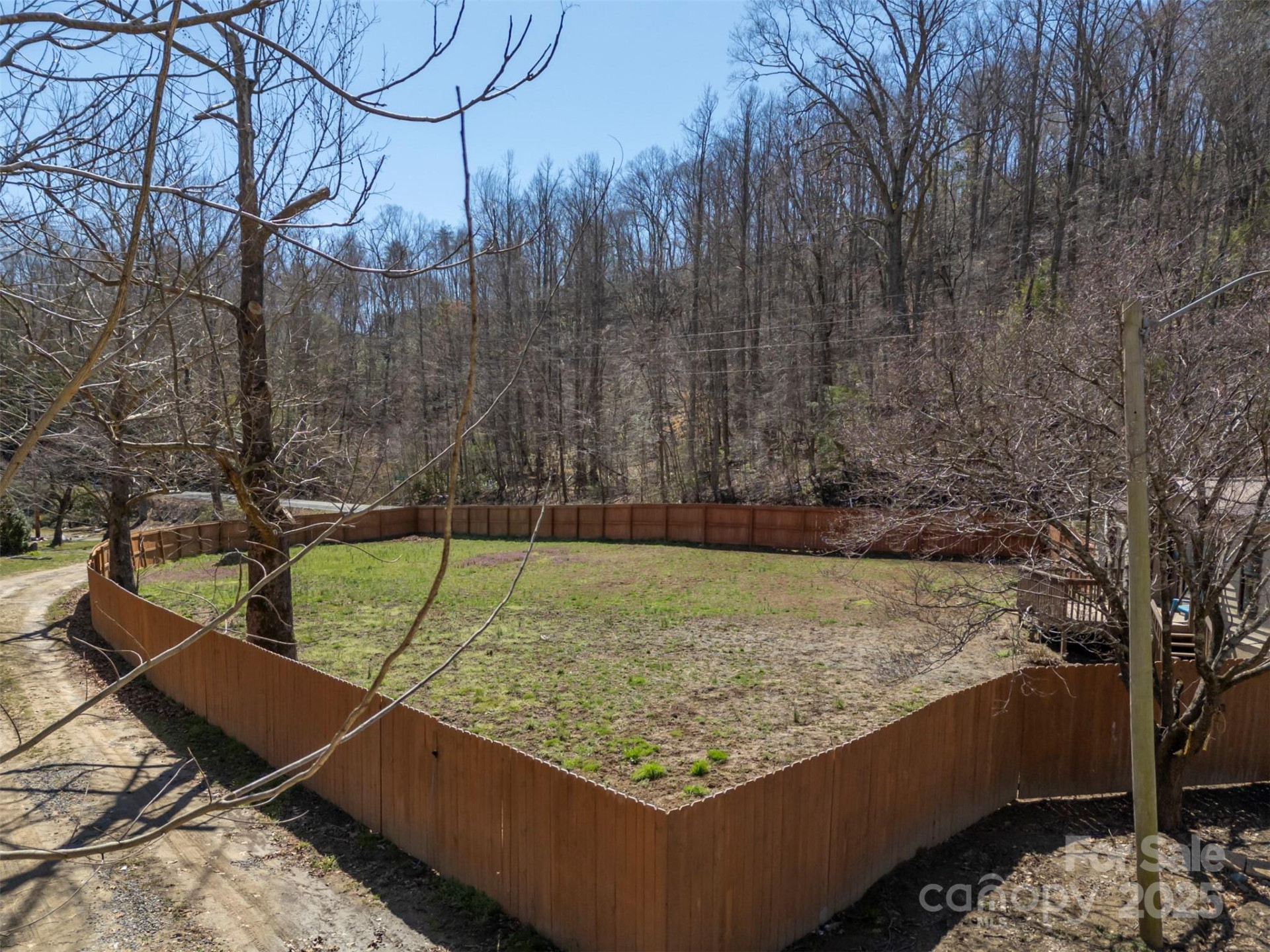 121 Julian Way - Photo 23