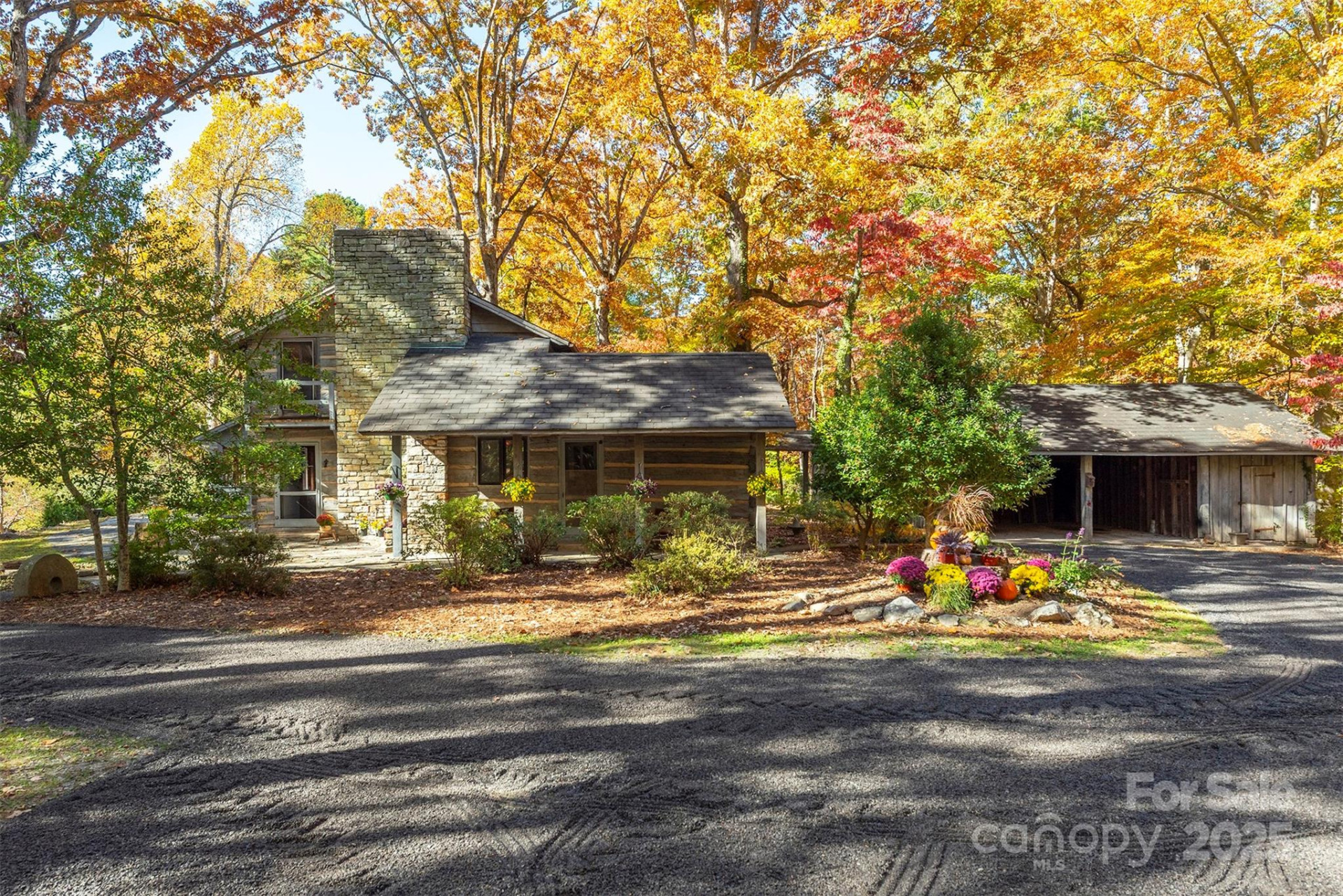 102 Weaver Mill Road - Photo 3