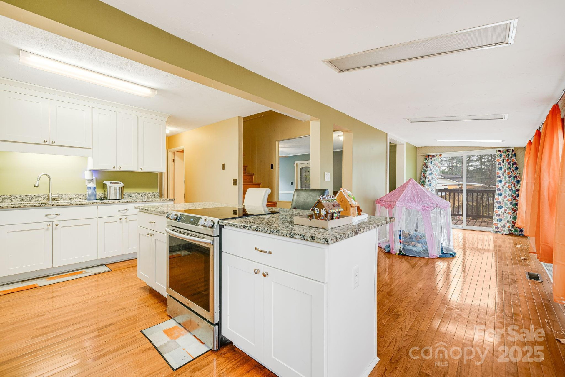 59 Rollins Street - Photo 5