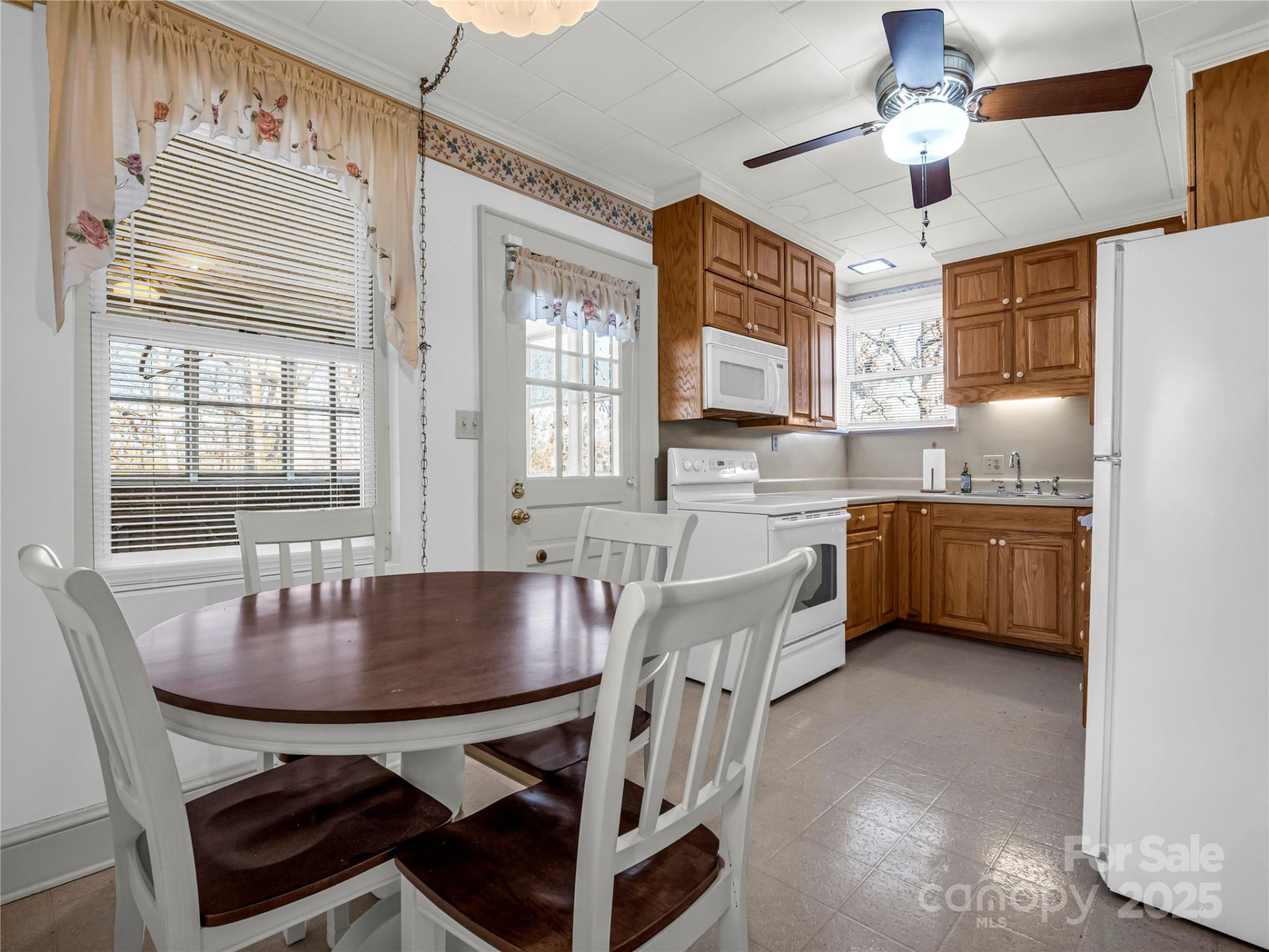 266 Hudlow Road - Photo 7