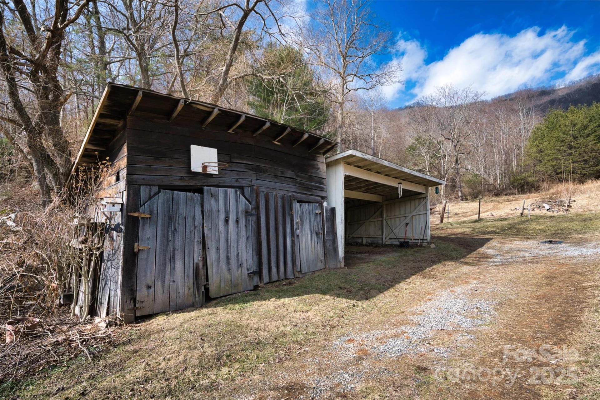 1567 Newfound Road - Photo 36