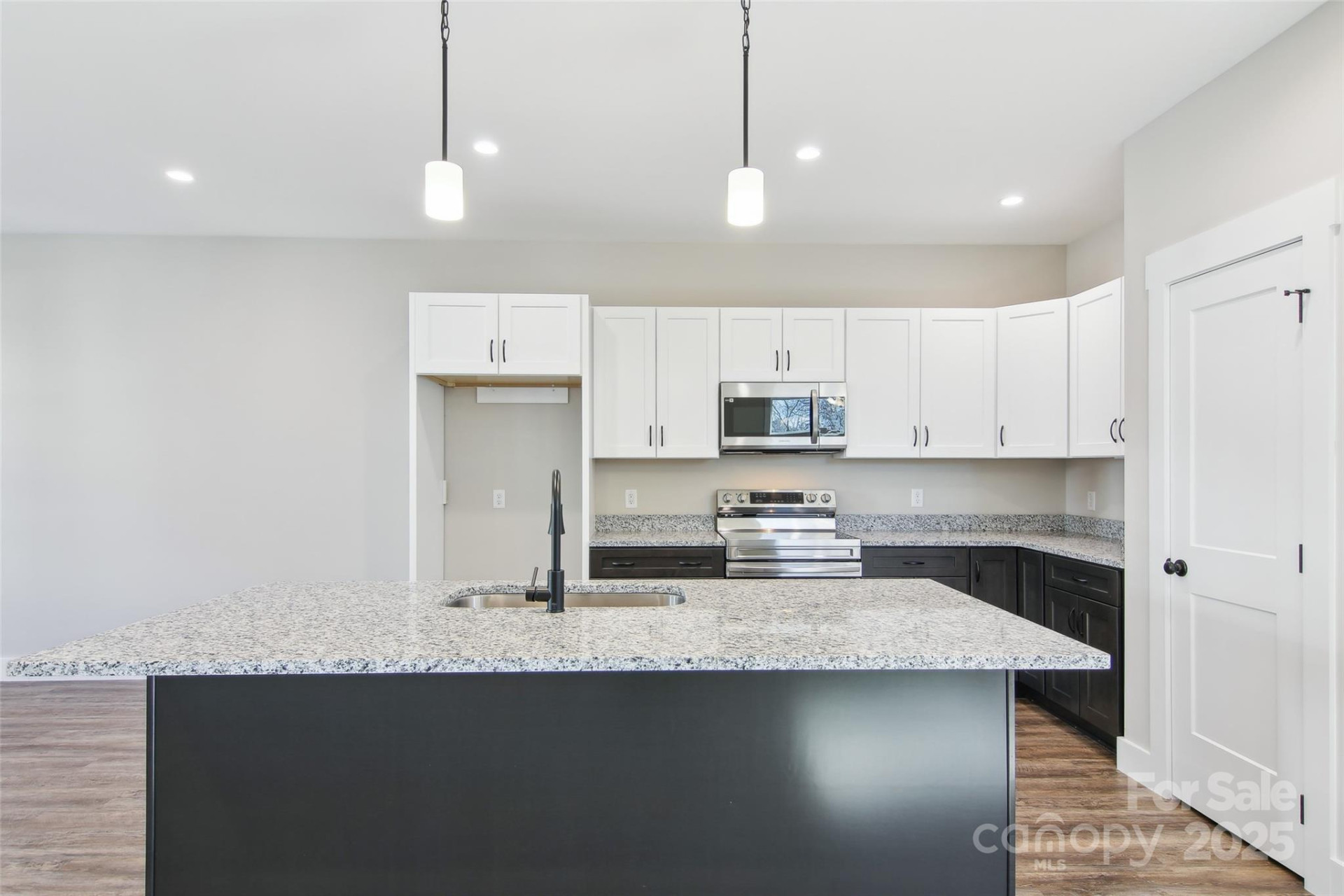 8 Escondido Drive - Photo 7