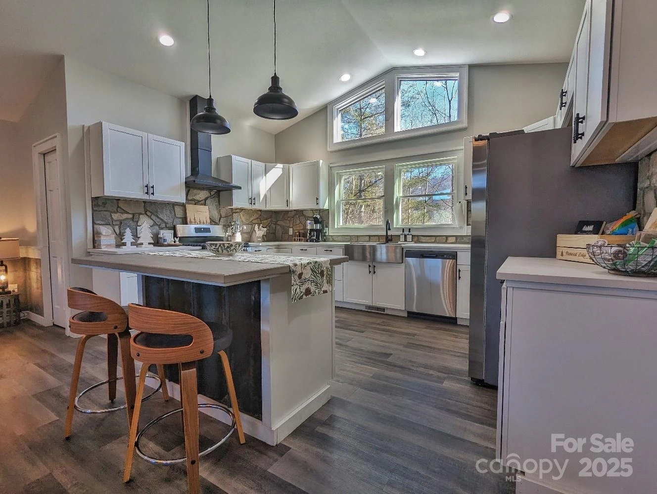 600 Pinewood Drive - Photo 18