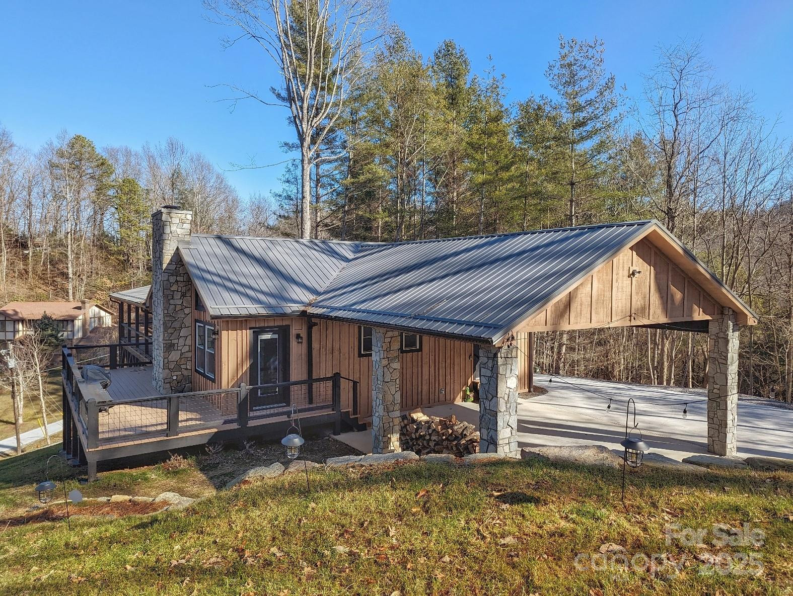 600 Pinewood Drive - Photo 3