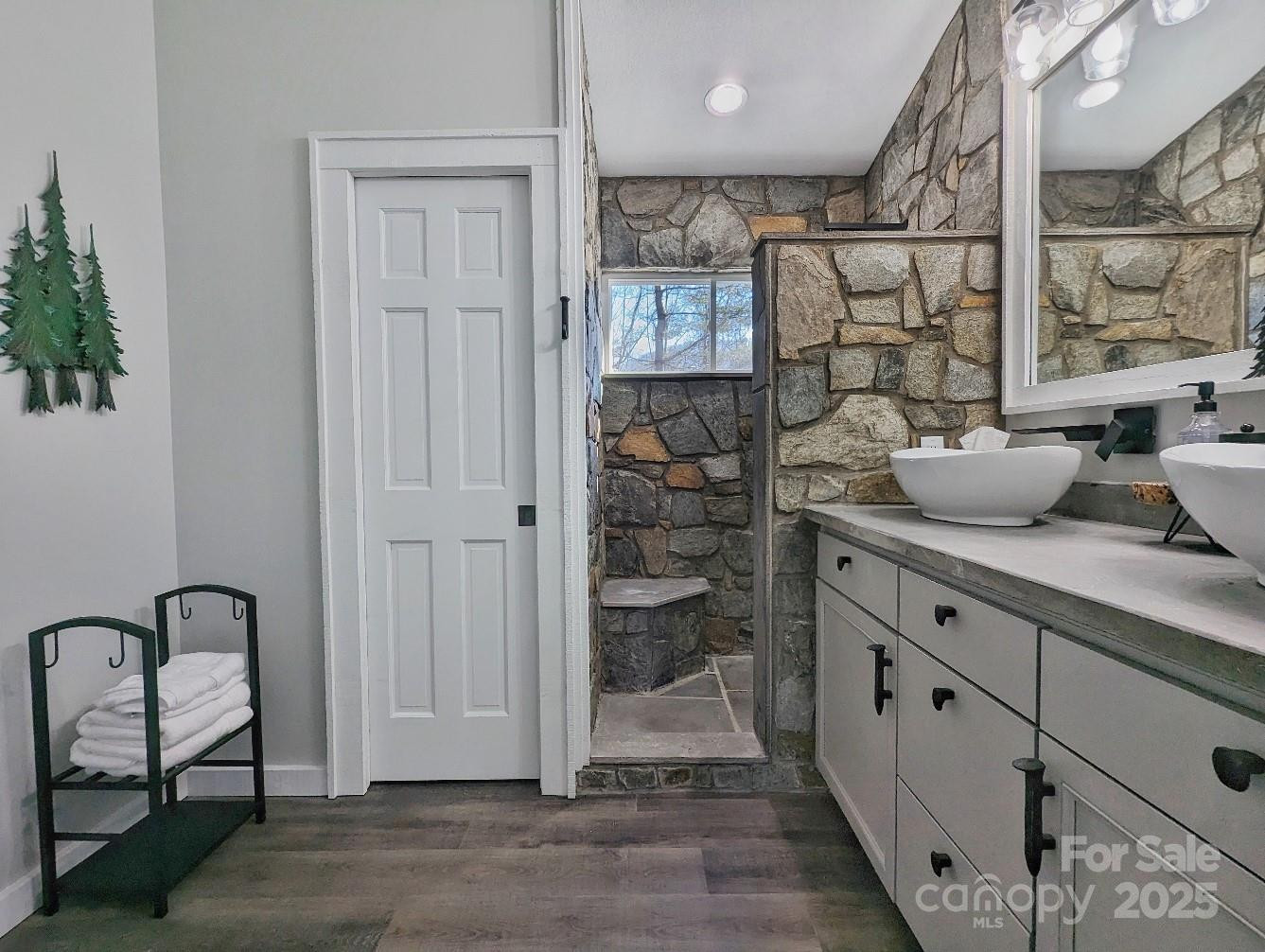 600 Pinewood Drive - Photo 34