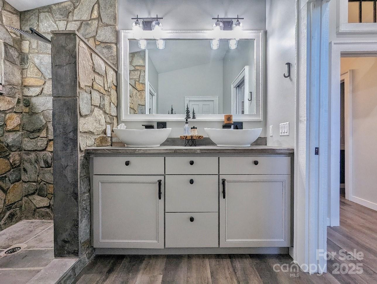 600 Pinewood Drive - Photo 36