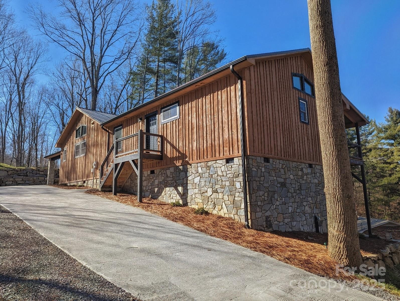 600 Pinewood Drive - Photo 8