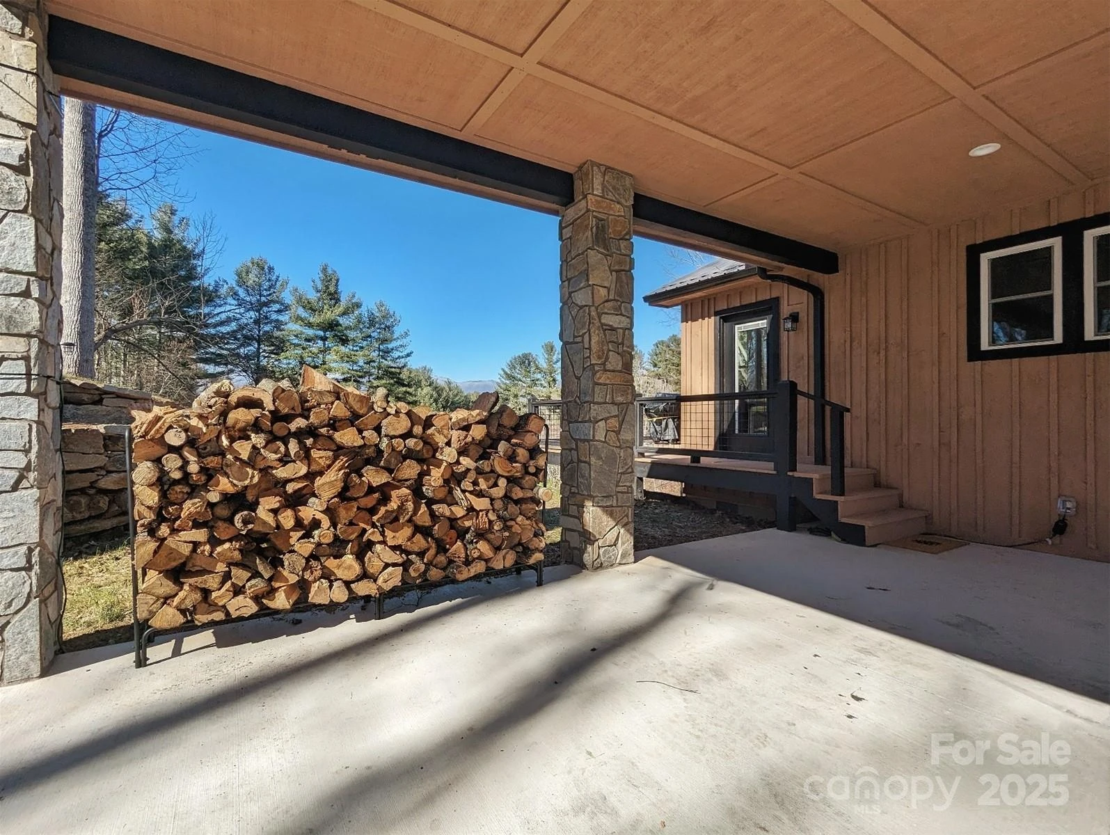 600 Pinewood Drive - Photo 9