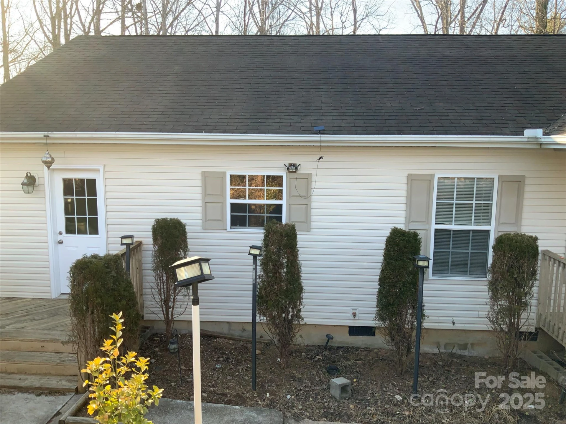 7 CHAPEL PARK Place - Photo 2