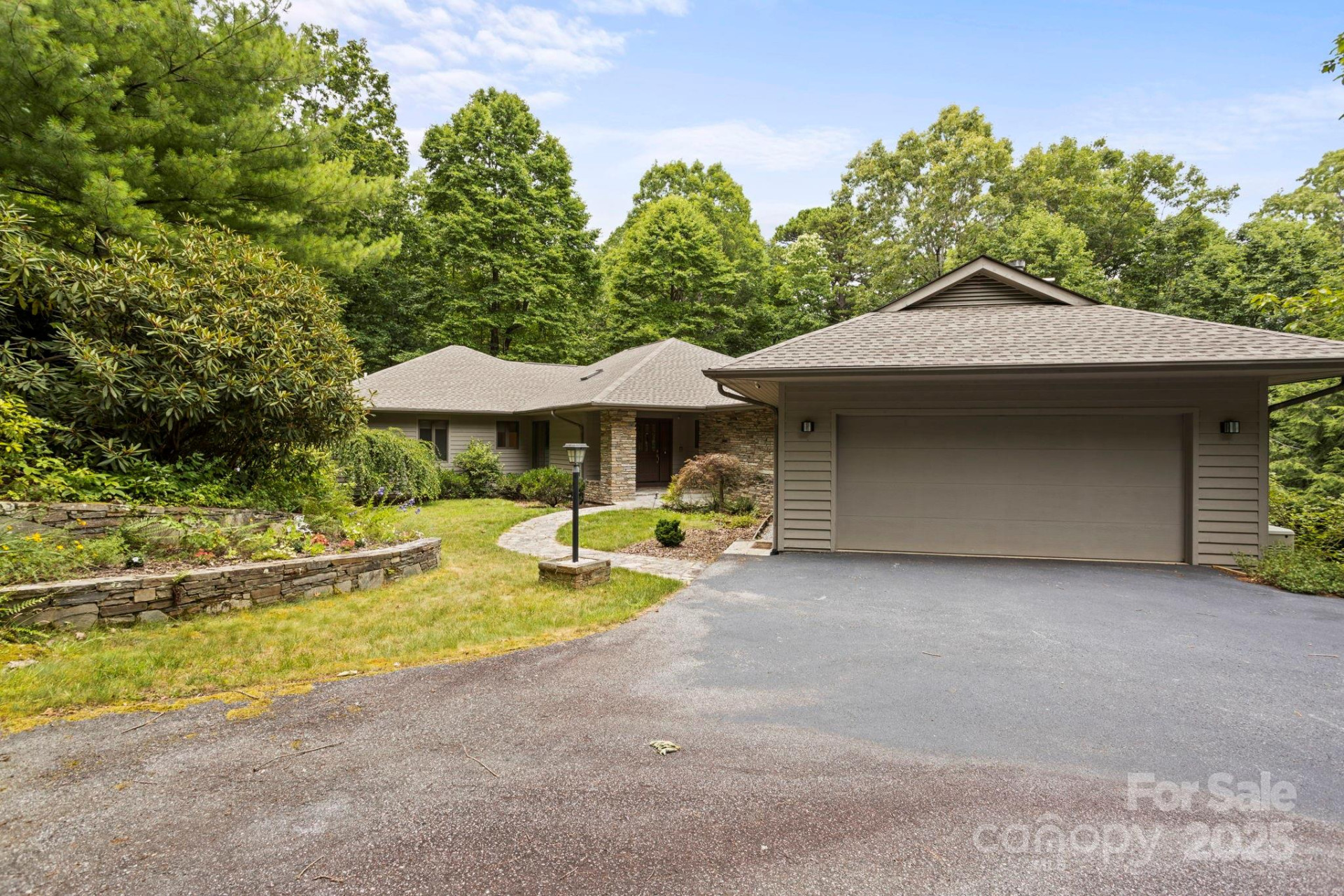 100 Elmridge Drive - Photo 2