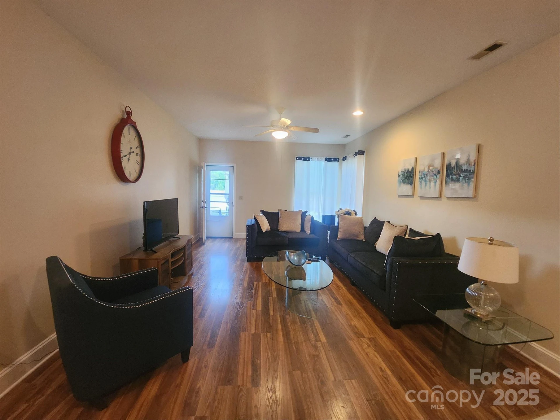 979 Chapel Road - Photo 2