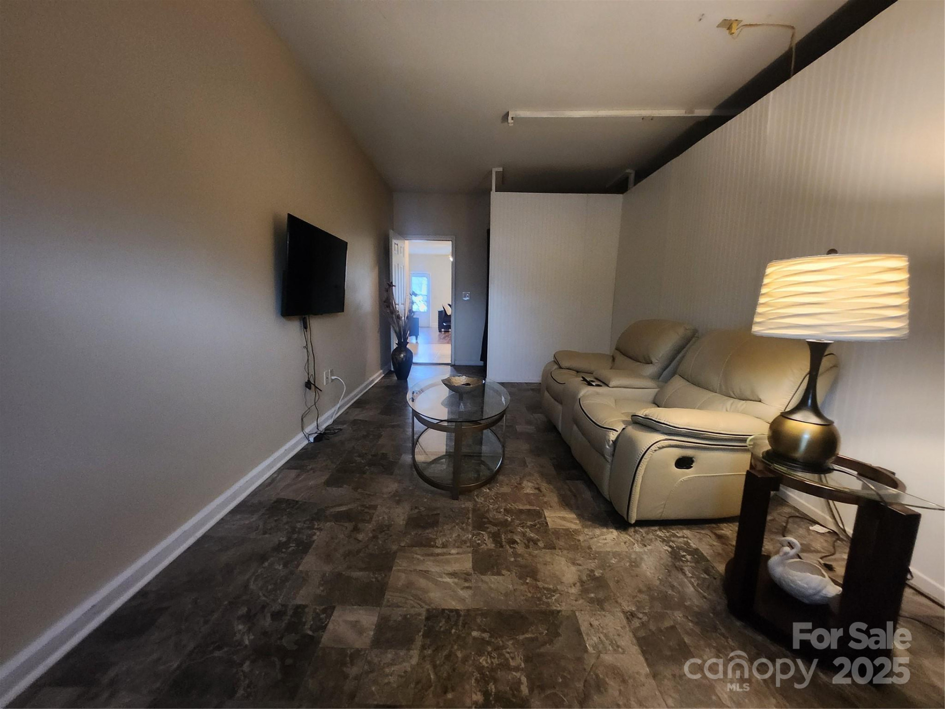 979 Chapel Road - Photo 8