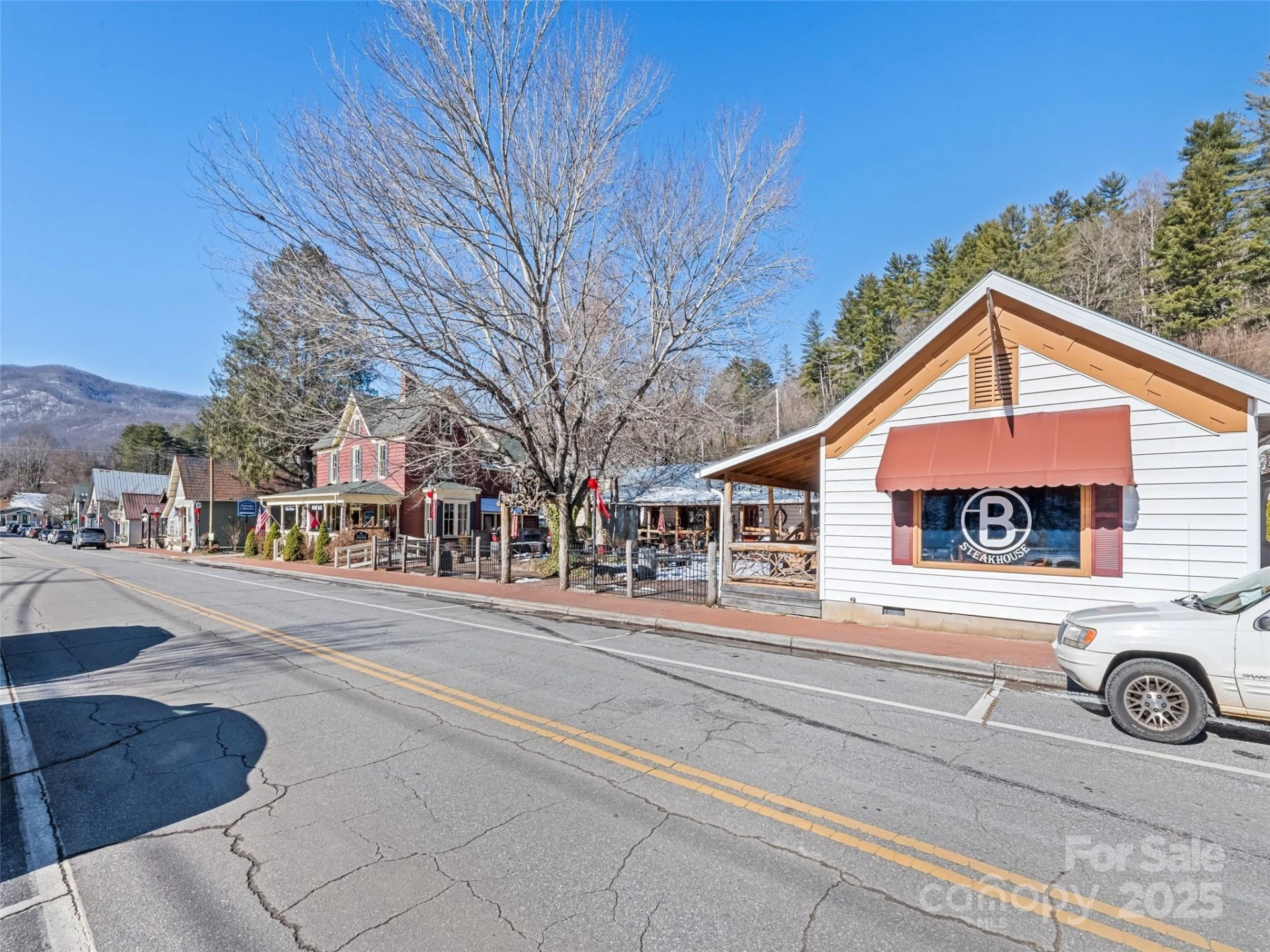 64 Front Street - Photo 2