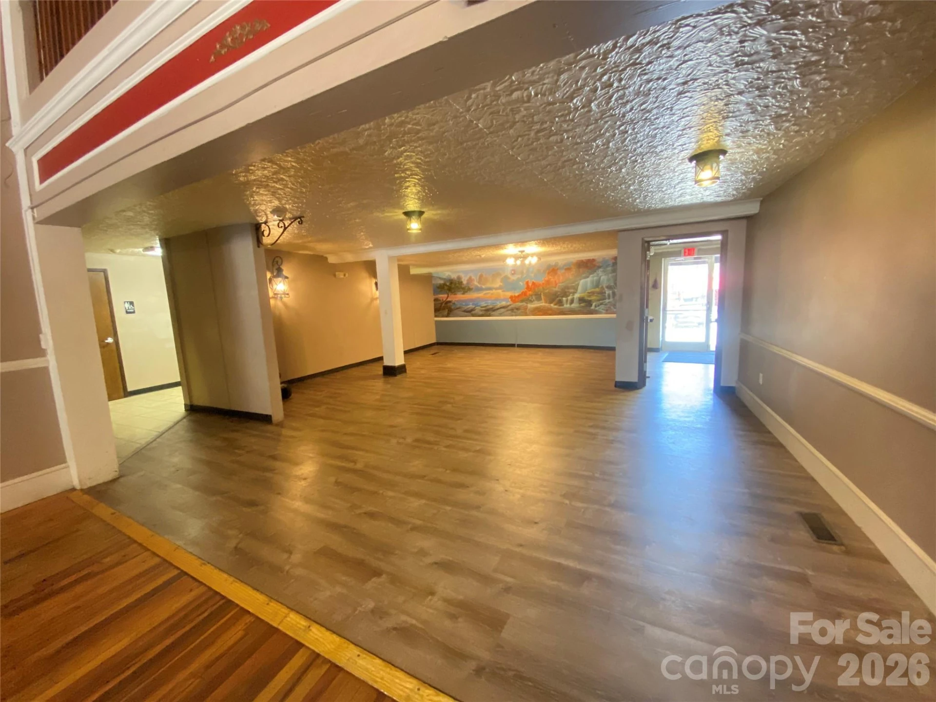 100 Main Street - Photo 9