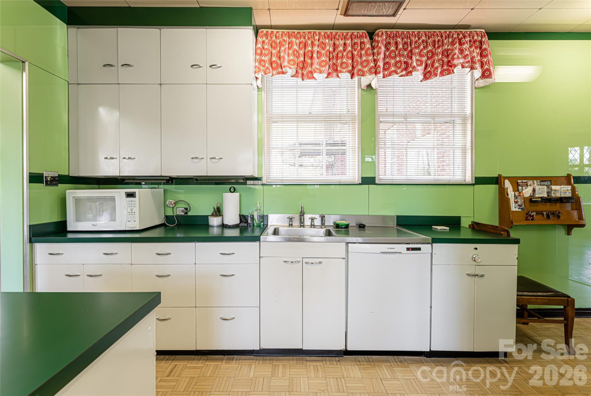 407 Vanderbilt Road - Photo 15