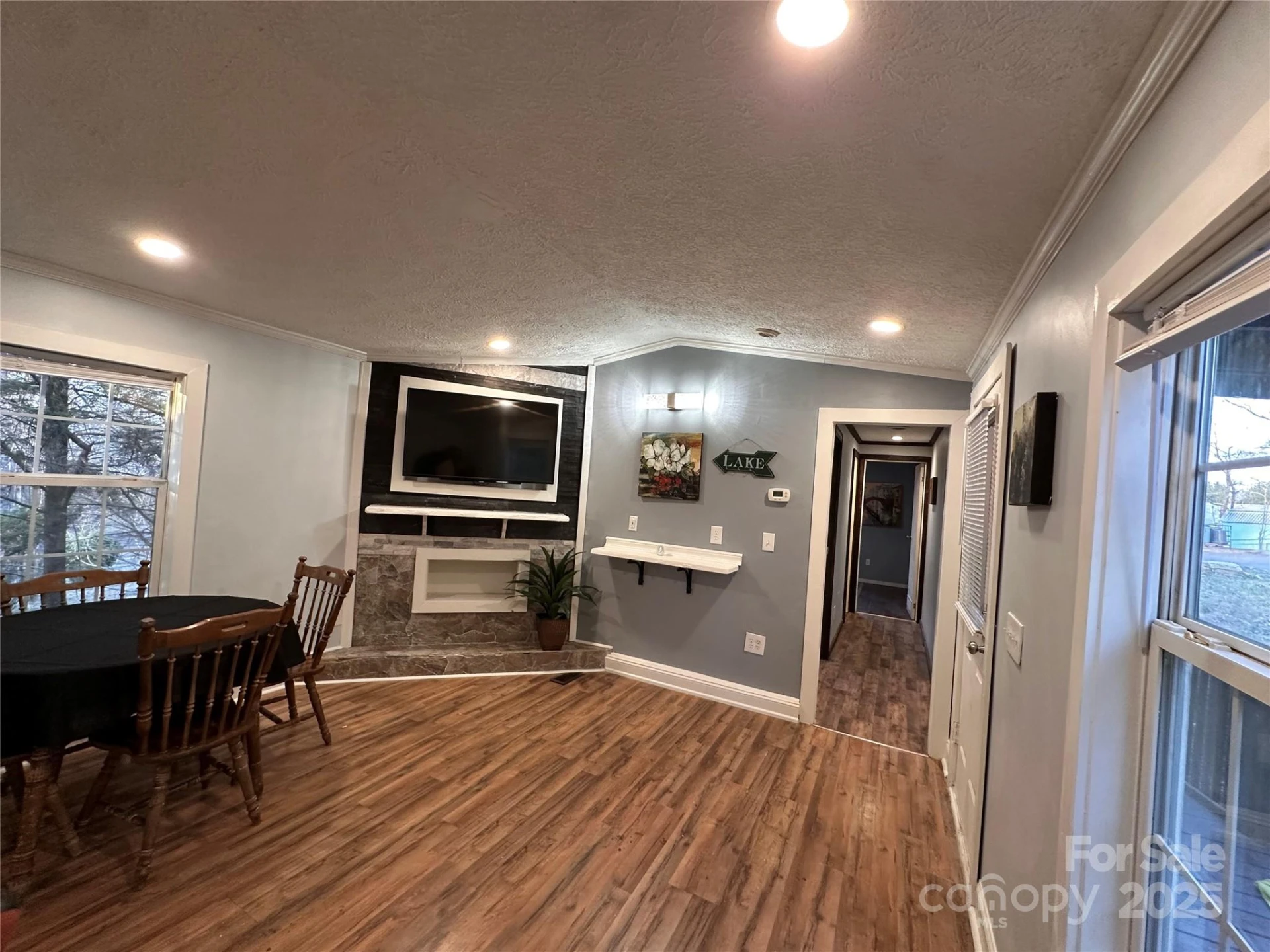 113 Highlander Street - Photo 2